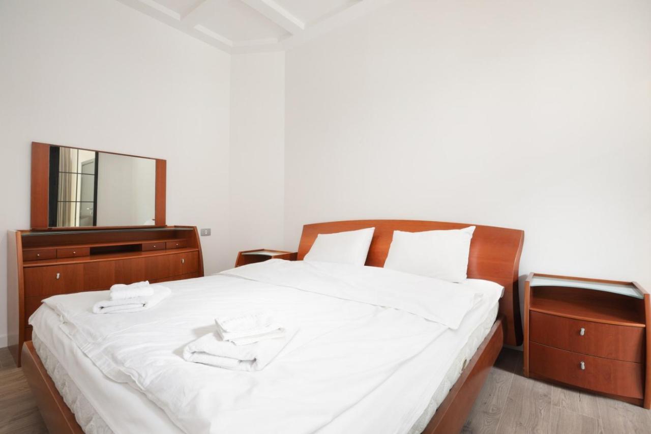 Stay Inn-Apartments On Abovyan 32 Jerevan Eksteriør billede